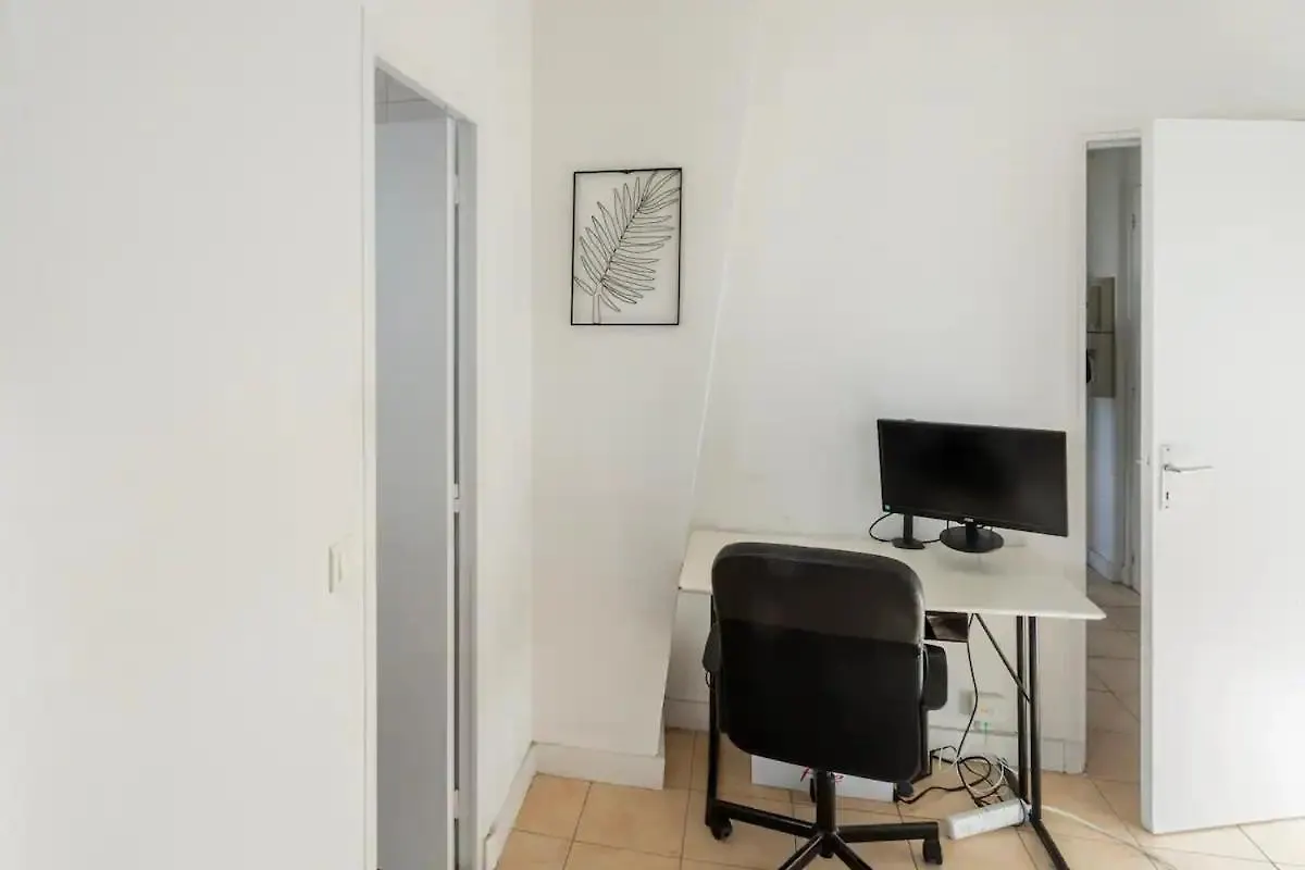 Apartment Charmant Appartement Pour 3 Personnes A Bagneux Bagneux